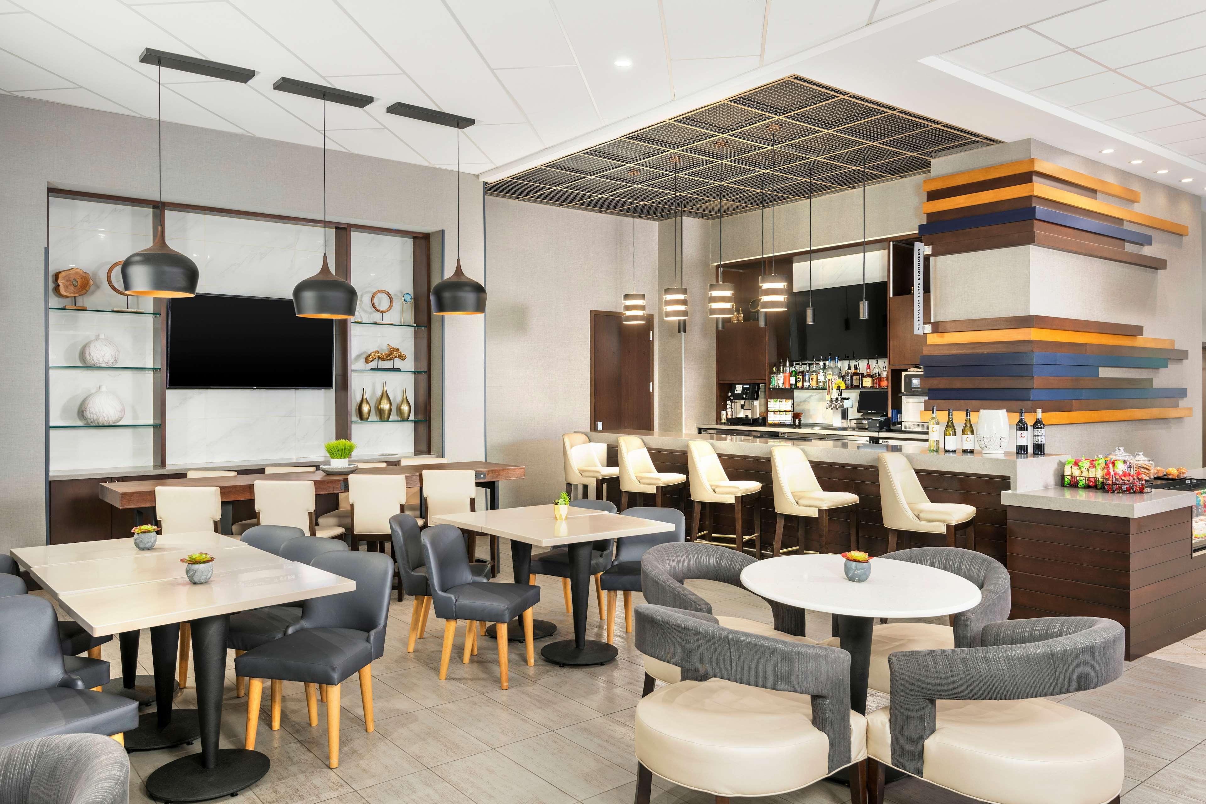 Hyatt Place Greenville Downtown Esterno foto